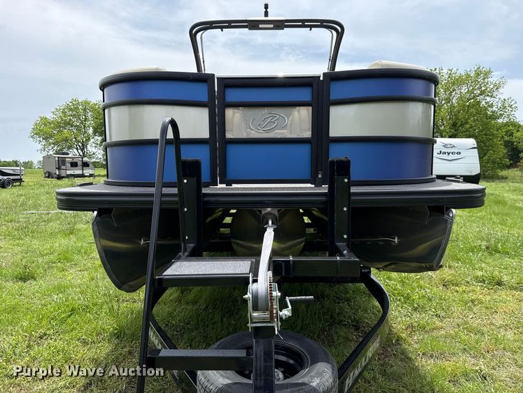 image for item ET6109 2025 Barletta L25UC pontoon boat