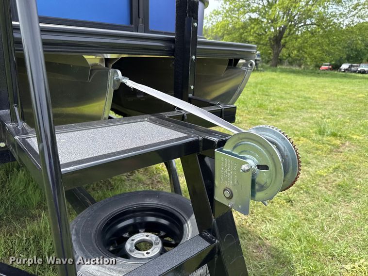 image for item ET6109 2025 Barletta L25UC pontoon boat