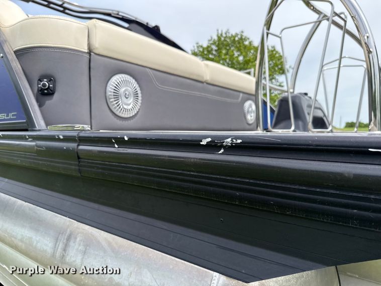 image for item ET6109 2025 Barletta L25UC pontoon boat