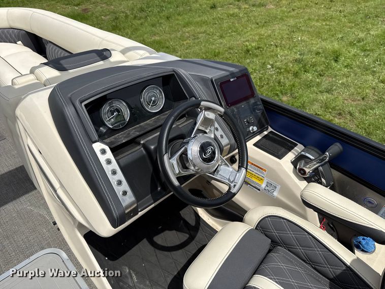 image for item ET6109 2025 Barletta L25UC pontoon boat