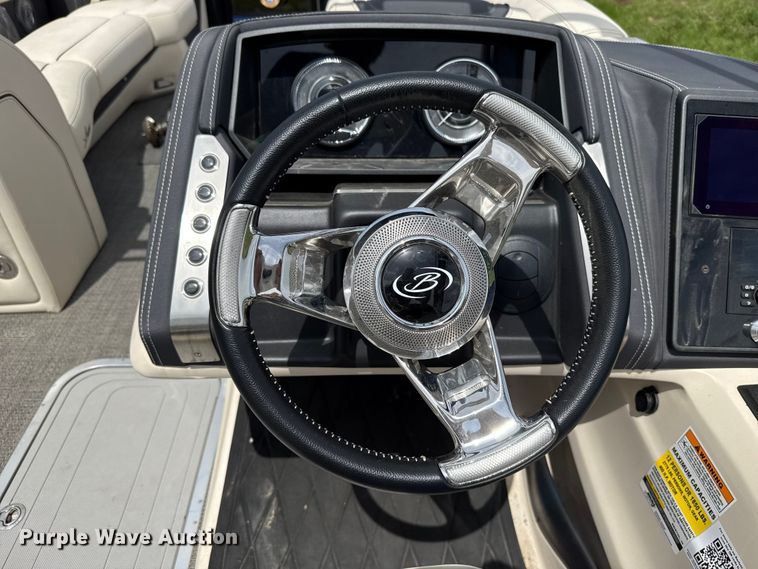 image for item ET6109 2025 Barletta L25UC pontoon boat