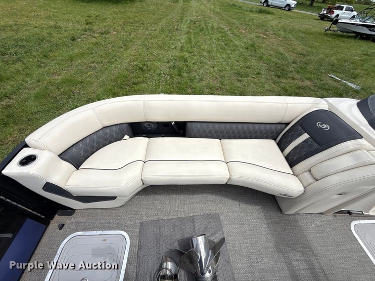 image for item ET6109 2025 Barletta L25UC pontoon boat