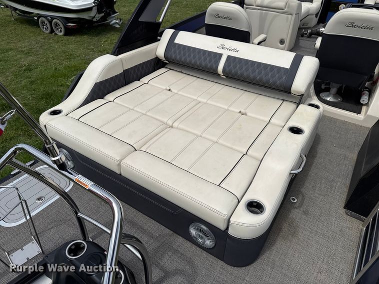 image for item ET6109 2025 Barletta L25UC pontoon boat