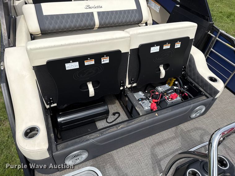image for item ET6109 2025 Barletta L25UC pontoon boat