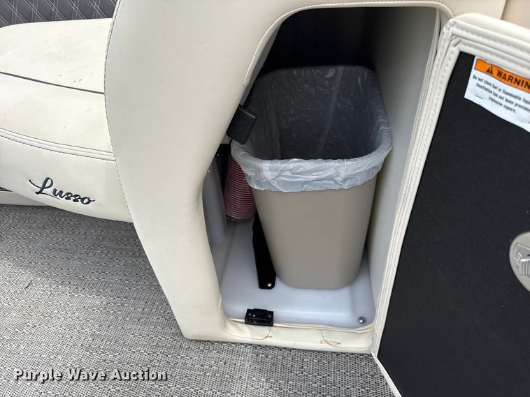 image for item ET6109 2025 Barletta L25UC pontoon boat