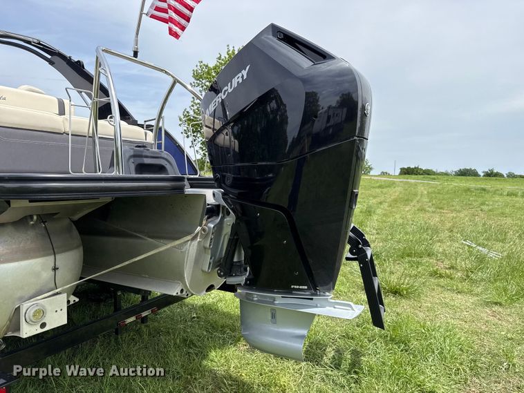 image for item ET6109 2025 Barletta L25UC pontoon boat