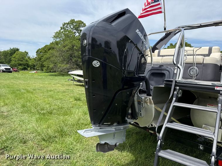 image for item ET6109 2025 Barletta L25UC pontoon boat