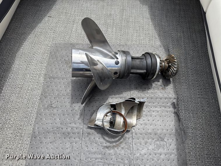 image for item ET6109 2025 Barletta L25UC pontoon boat