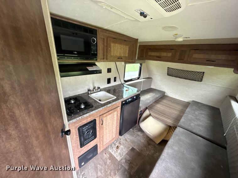image for item ET6111 2017 StarCraft Autumn Ridge Mini camper
