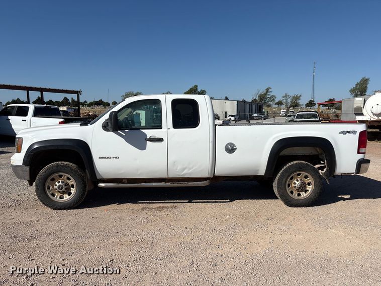image for item EU0443 2012 GMC Sierra 3500HD Ext. Cab pickup truck
