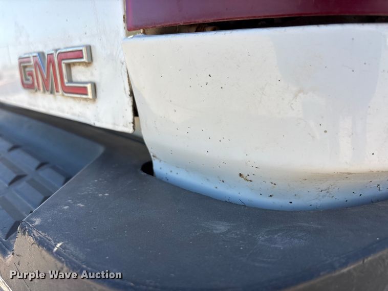 image for item EU0443 2012 GMC Sierra 3500HD Ext. Cab pickup truck