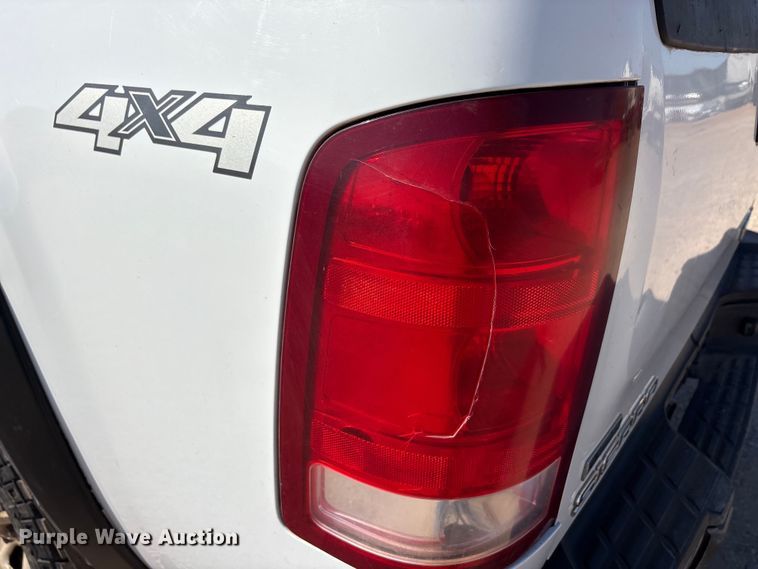 image for item EU0443 2012 GMC Sierra 3500HD Ext. Cab pickup truck