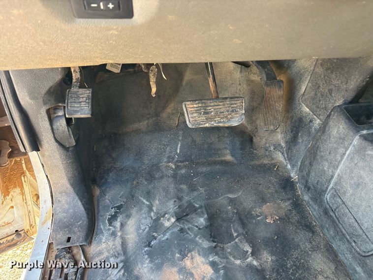 image for item EU0443 2012 GMC Sierra 3500HD Ext. Cab pickup truck