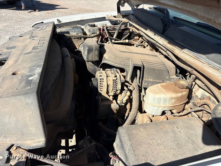 image for item EU0443 2012 GMC Sierra 3500HD Ext. Cab pickup truck
