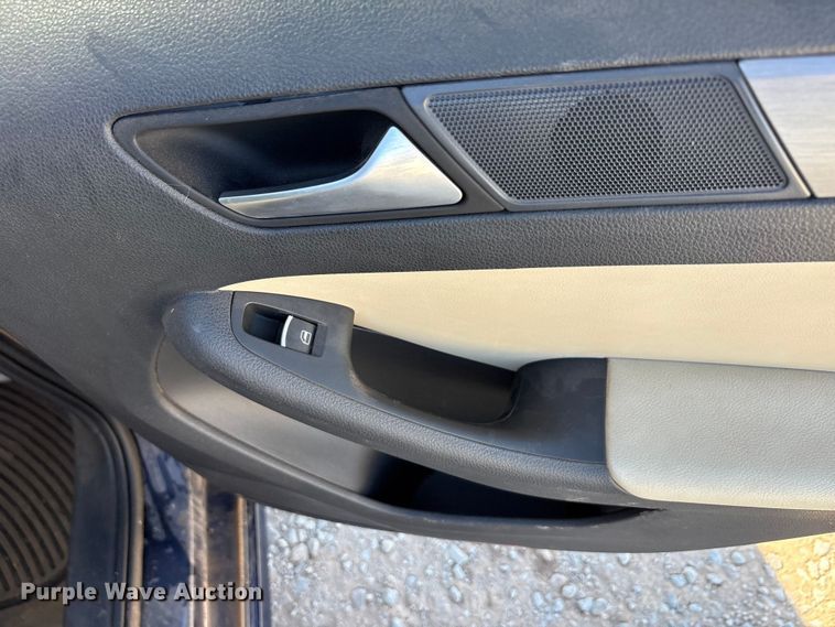 image for item EU0448 2013 Volkswagen Jetta TDI 