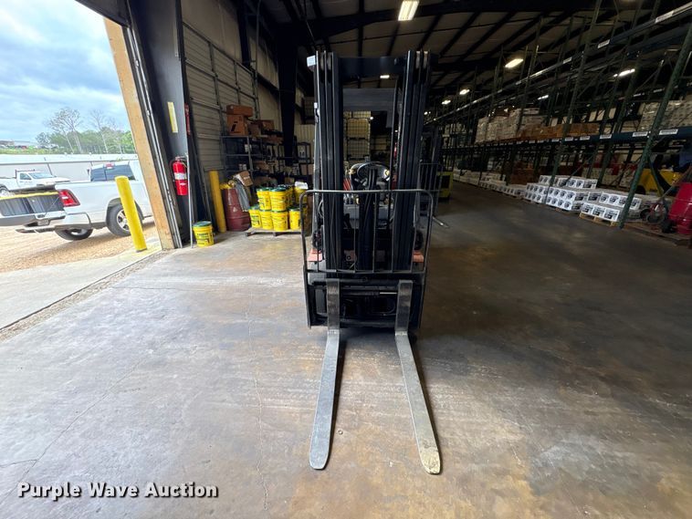 image for item EU0564 Toyota 7FGCU25 forklift