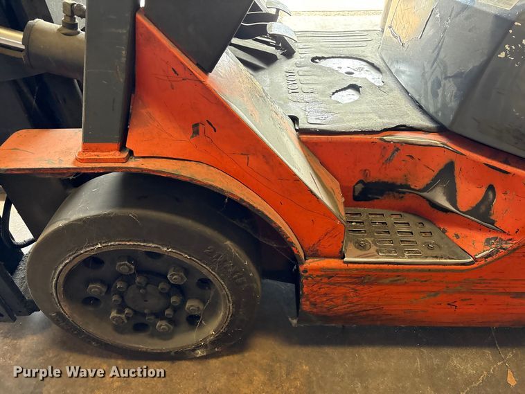 image for item EU0564 Toyota 7FGCU25 forklift