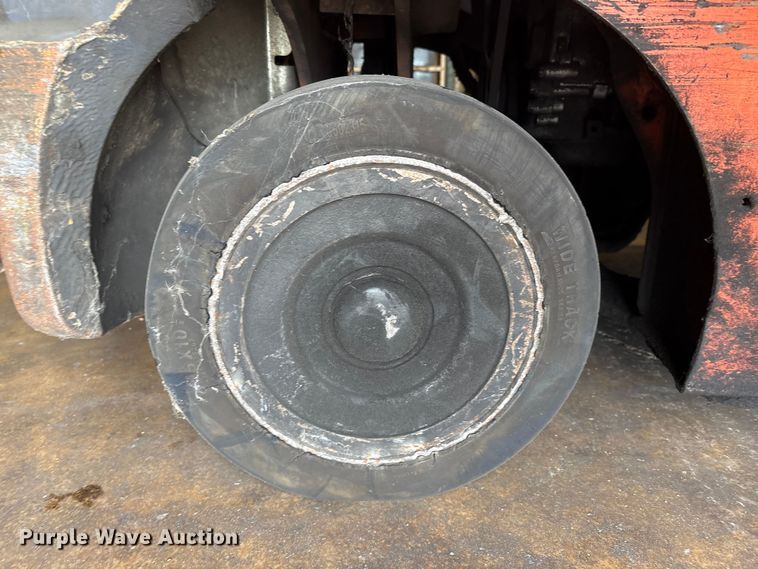 image for item EU0564 Toyota 7FGCU25 forklift