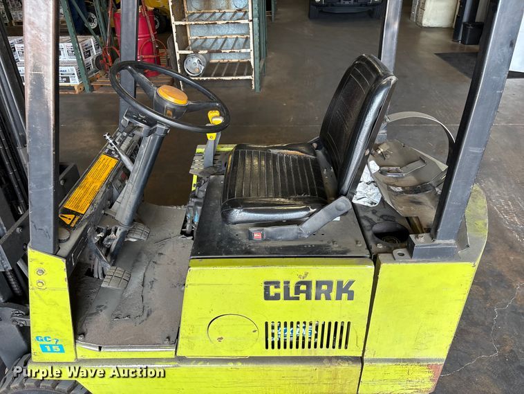 image for item EU0565 Clark GCS-15 forklift