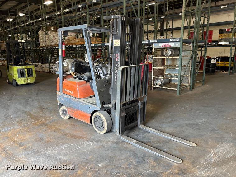 image for item EU0566 Toyota 42-GFGCU15 forklift
