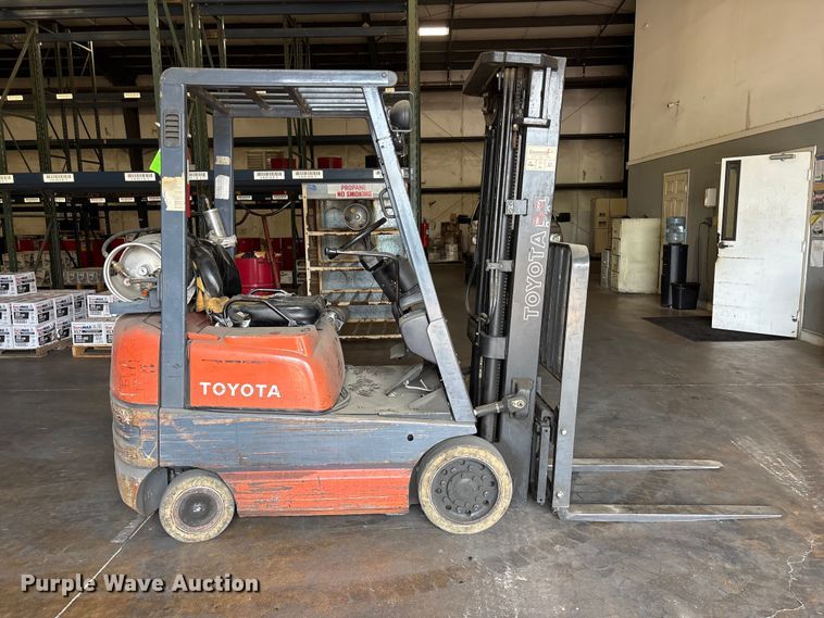 image for item EU0566 Toyota 42-GFGCU15 forklift
