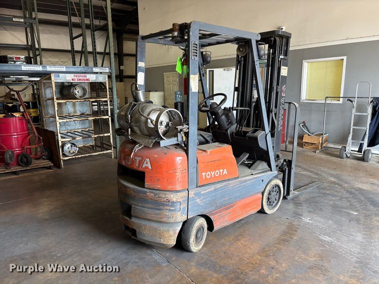 image for item EU0566 Toyota 42-GFGCU15 forklift