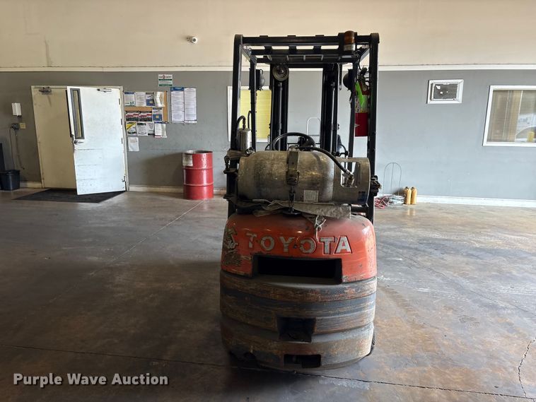 image for item EU0566 Toyota 42-GFGCU15 forklift