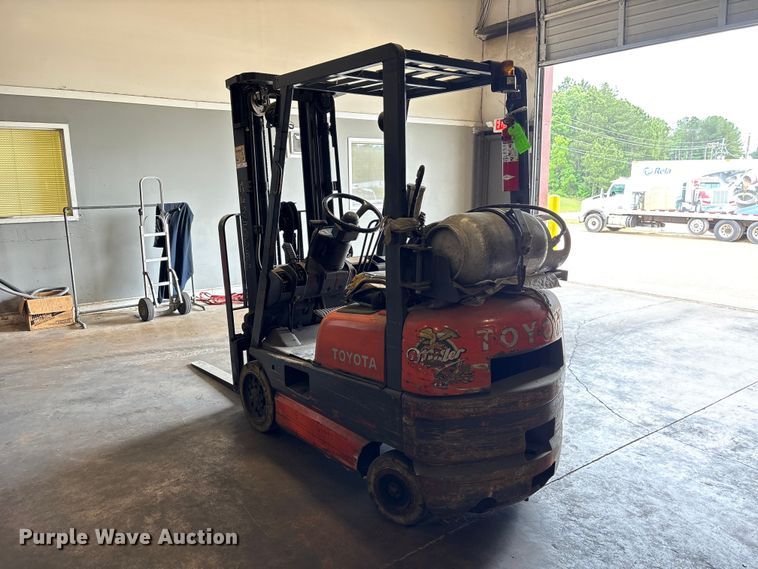image for item EU0566 Toyota 42-GFGCU15 forklift
