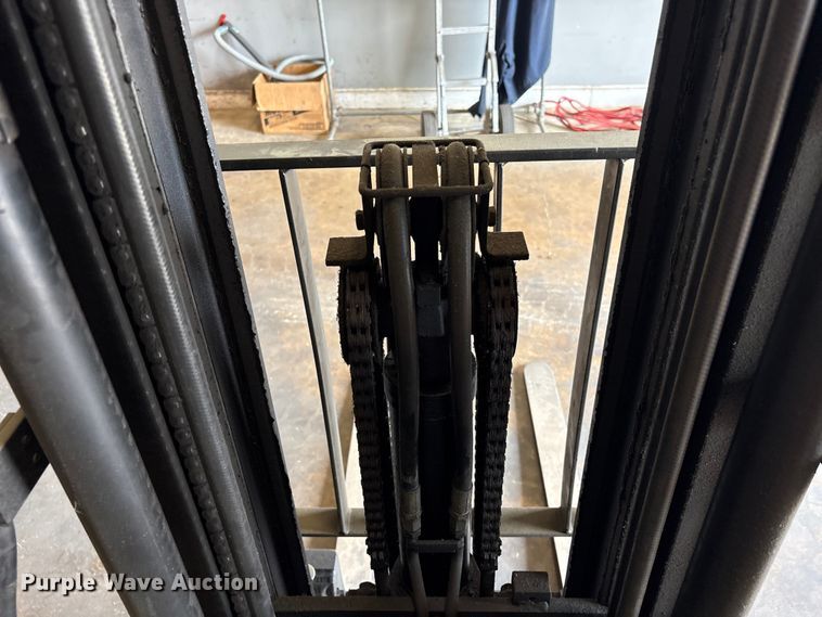 image for item EU0566 Toyota 42-GFGCU15 forklift