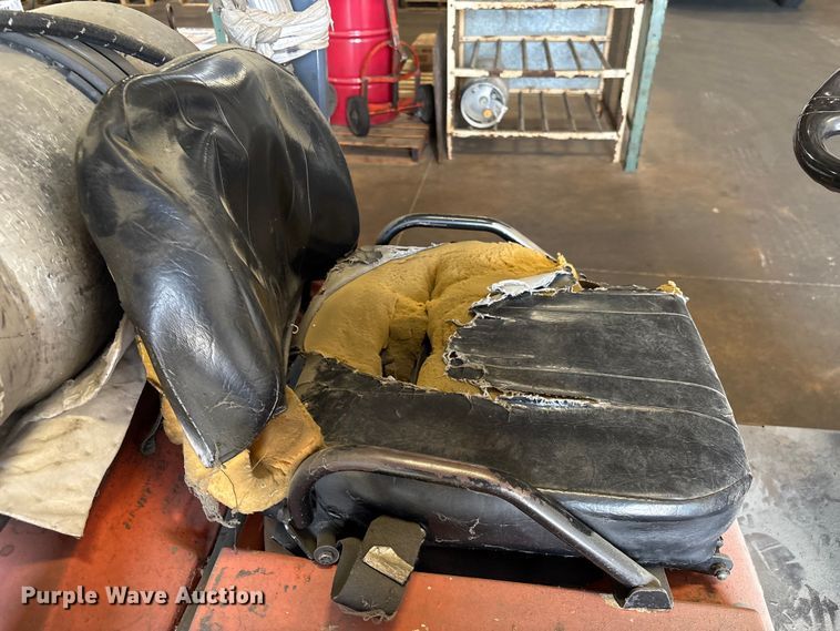 image for item EU0566 Toyota 42-GFGCU15 forklift