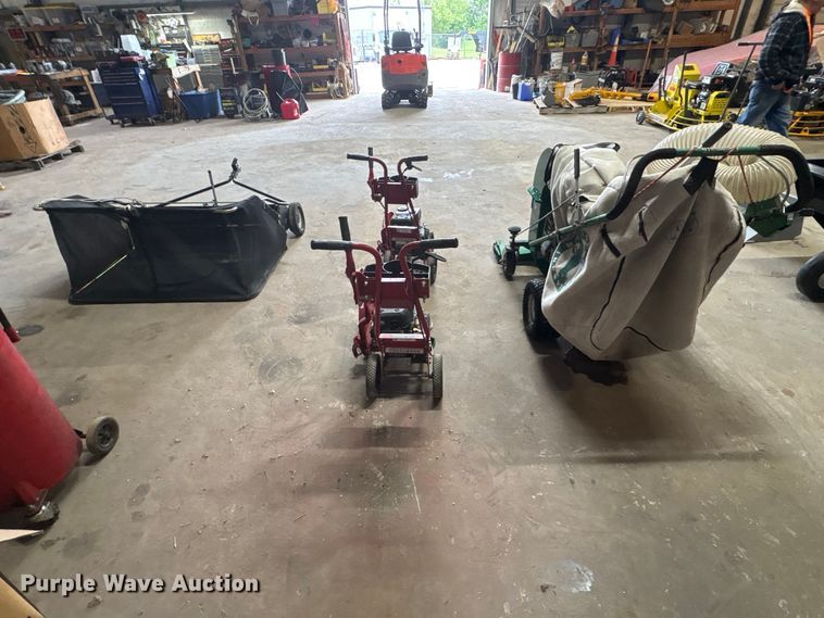 image for item EU5533 Lawn and garden equipment