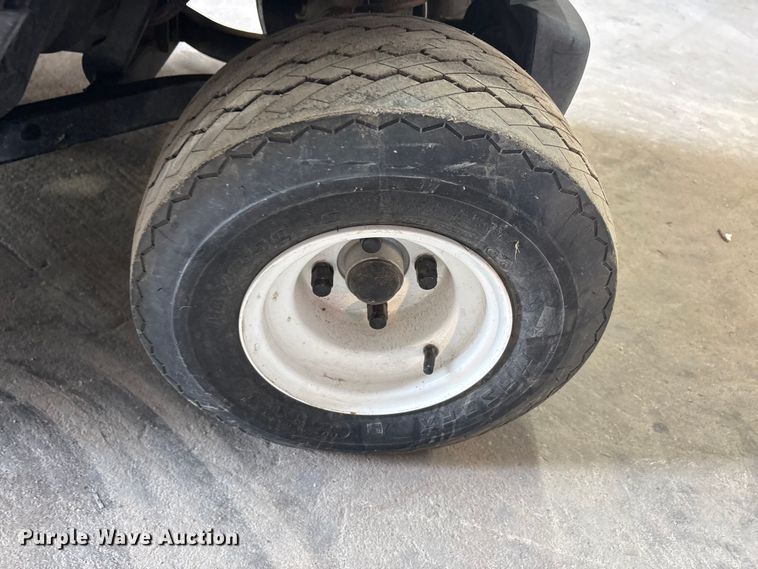 image for item EU5535 Yamaha Adventure One golf cart