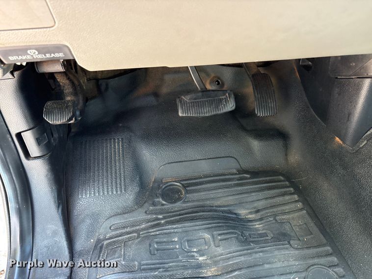 image for item EU5565 2017 Ford F250 Super Duty pickup truck