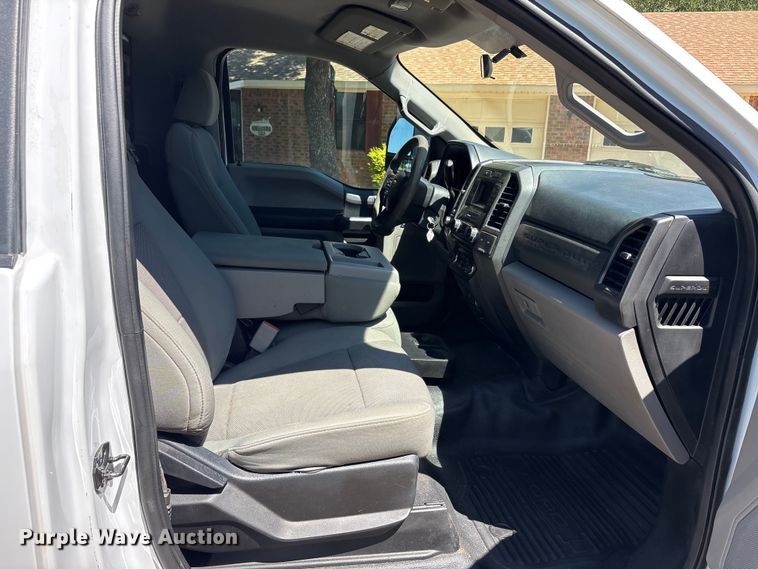image for item EU5565 2017 Ford F250 Super Duty pickup truck