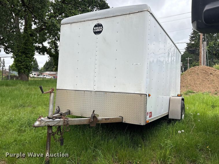 Photo of a 2002 Wells Cargo TW121