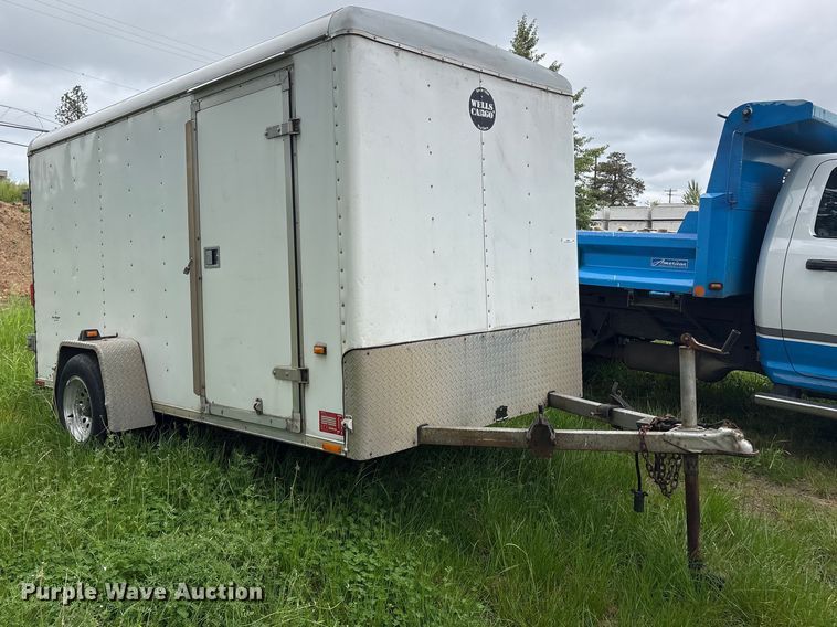 image for item EU8693 2002 Wells Cargo TW121 enclosed cargo trailer