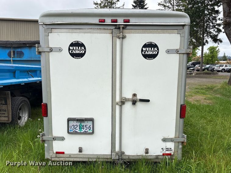 image for item EU8693 2002 Wells Cargo TW121 enclosed cargo trailer
