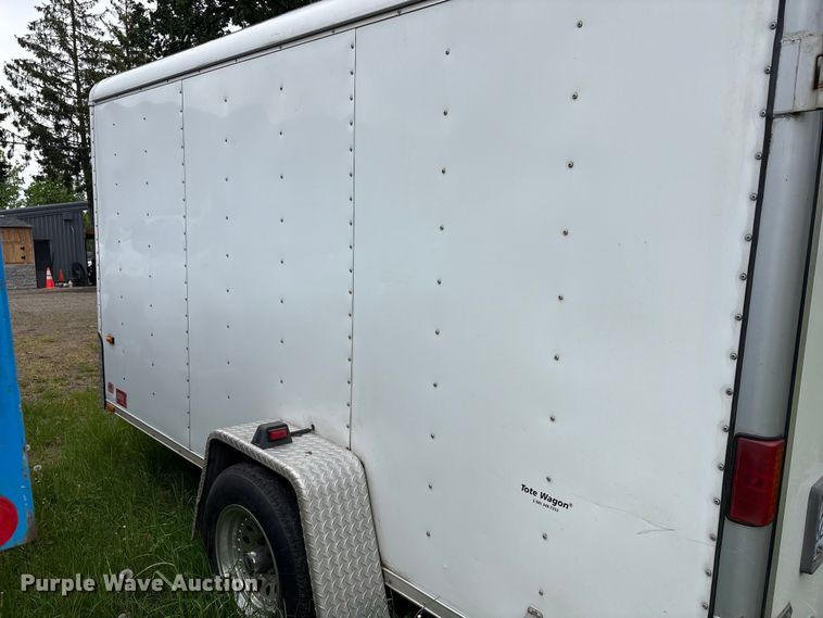 image for item EU8693 2002 Wells Cargo TW121 enclosed cargo trailer