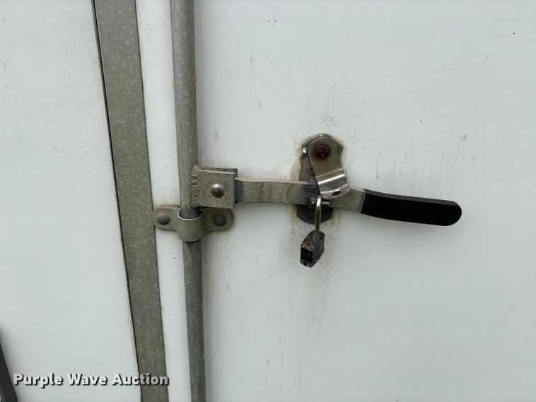image for item EU8693 2002 Wells Cargo TW121 enclosed cargo trailer