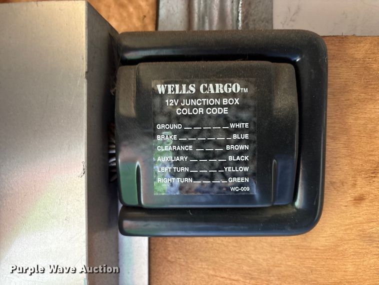 image for item EU8693 2002 Wells Cargo TW121 enclosed cargo trailer