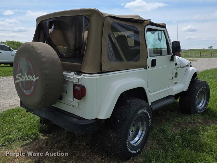 image for item EV2107 1998 Jeep Wrangler Sahara SUV