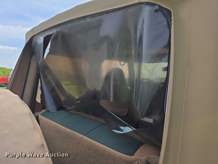 image for item EV2107 1998 Jeep Wrangler Sahara SUV
