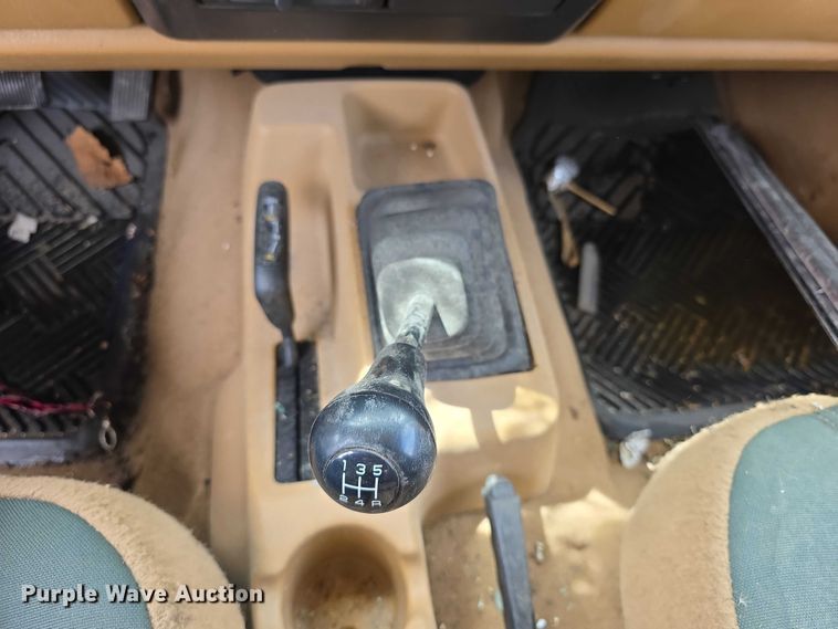 image for item EV2107 1998 Jeep Wrangler Sahara SUV