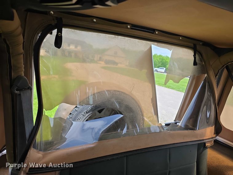 image for item EV2107 1998 Jeep Wrangler Sahara SUV