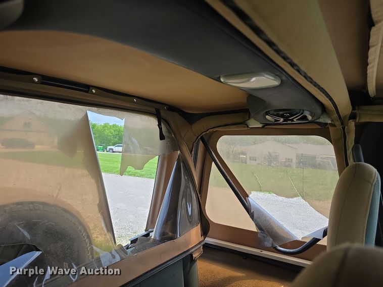 image for item EV2107 1998 Jeep Wrangler Sahara SUV