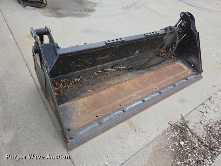 image for item EV2108 Erskine four-in-one skid steer bucket