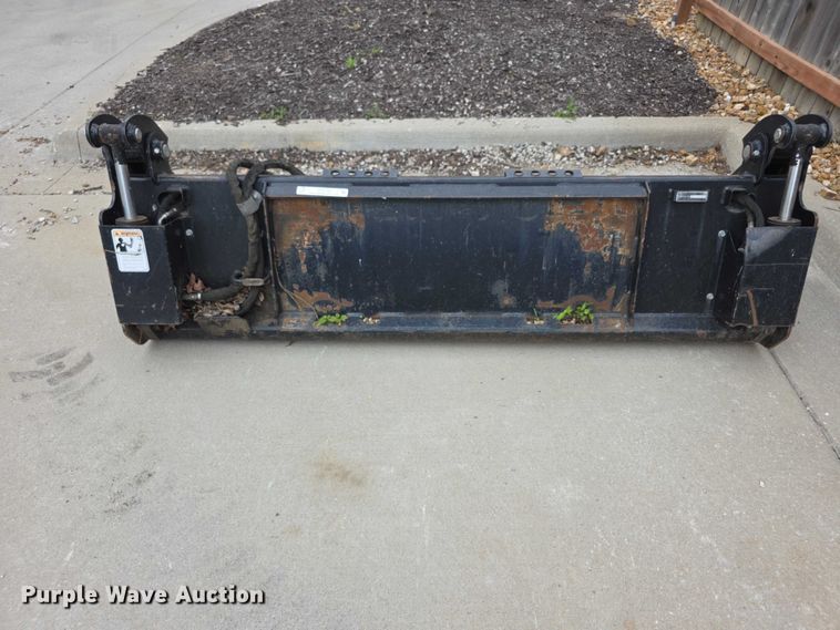 image for item EV2108 Erskine four-in-one skid steer bucket