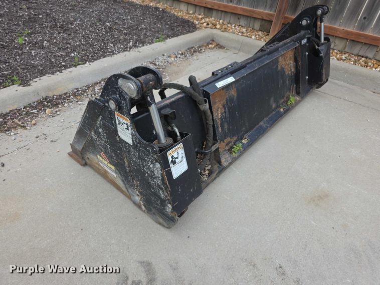 image for item EV2108 Erskine four-in-one skid steer bucket