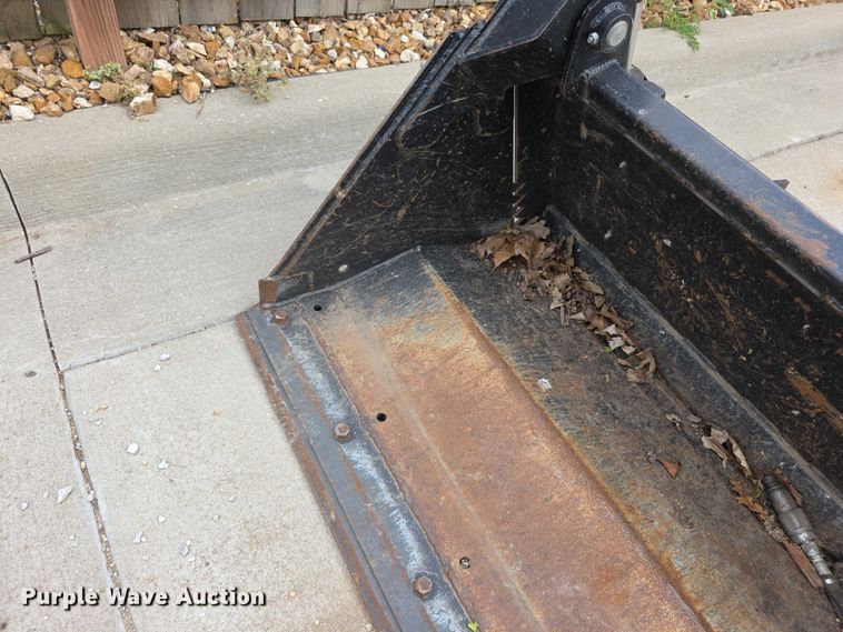 image for item EV2108 Erskine four-in-one skid steer bucket