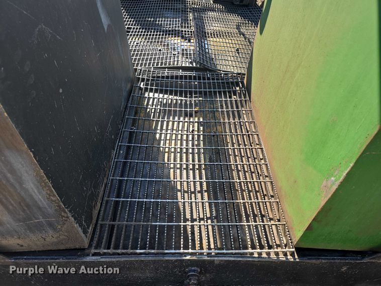 image for item EV2114 IronAx Enviro Rack fluid removal system